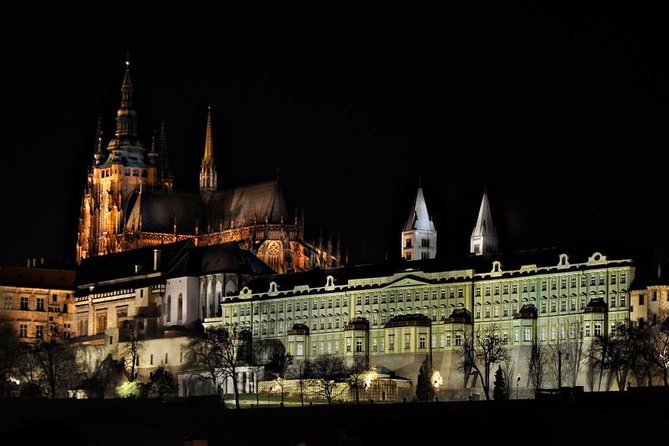 Private Photography Tour of Prague by Night - Loreta, Lesser Town, and New World lanes for night angles