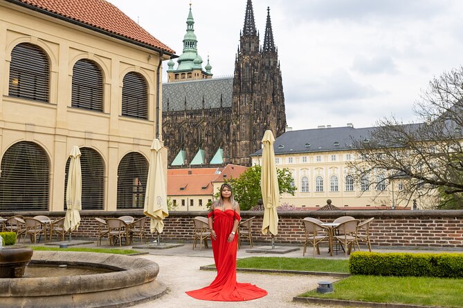 Private Photoshoot Tour in Prague - Stop 2: Karlova Street, Including the Thinnest Building (2.38 m)