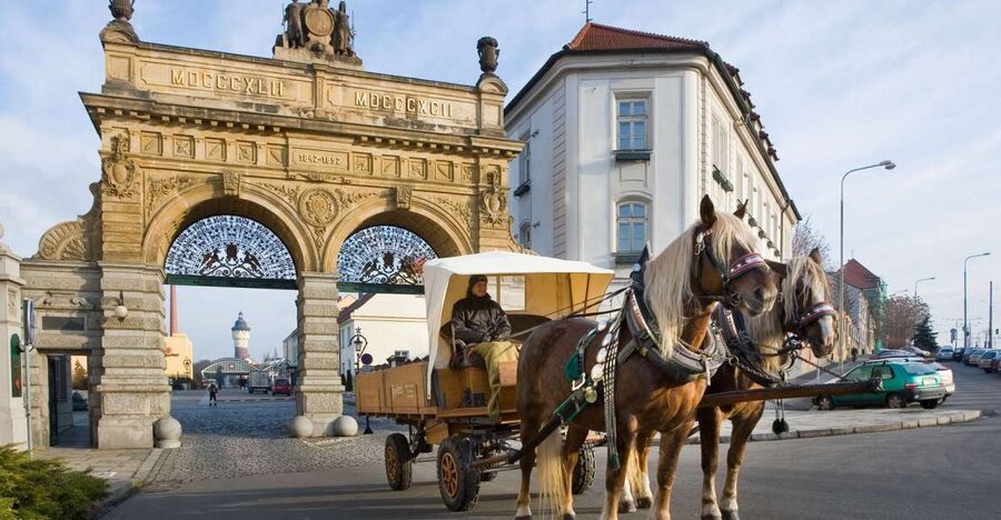 Private Pilsen & Pilsner Urquell Brewery Tour Prague - Why Pilsner Urquell matters, and what you learn before you even arrive