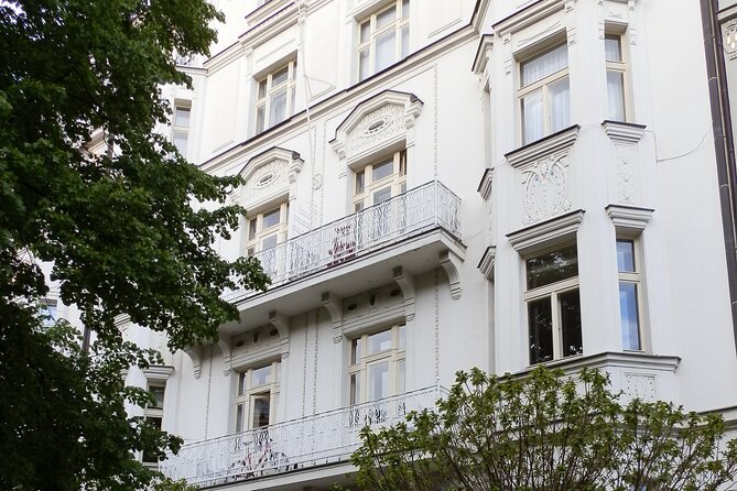 Private Prague Art Nouveau and Cubism Walking Tour - Accessibility and who should choose this tour