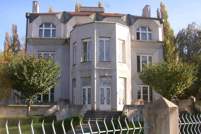 Private Prague Art Nouveau and Cubism Walking Tour - Price and value for a private group up to 10