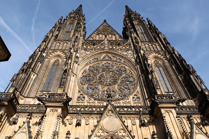 Private Prague Castle and Castle District Tour - Strahov Monastery and Brewery: a break that feels local