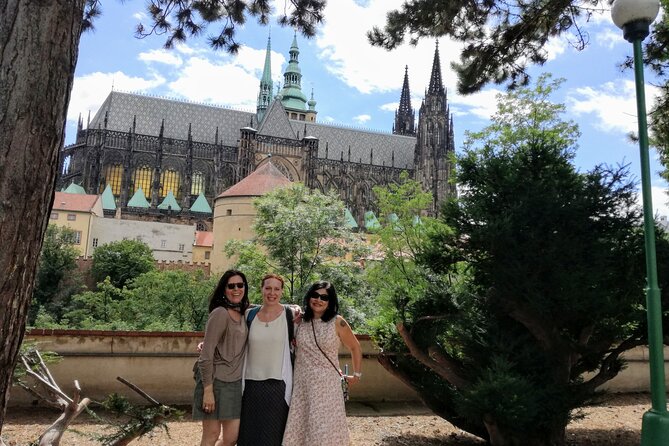 Private Prague Castle Walking Tour - Old Royal Palace and Vladislav Hall: Power, Banquets, and Defenestration