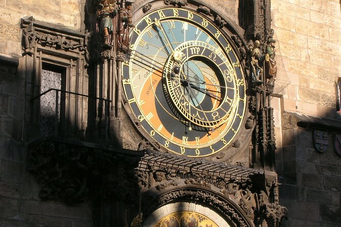 Private Prague City Highlights Tour with a Stop at a Czech Cafe - Lesser Town Little Quarter maze: Baroque churches and narrow streets
