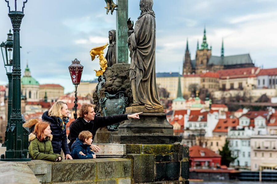 Private Prague Sunrise Photoshoot + Walking Tour - Old Town morning walking: what you gain beyond pictures