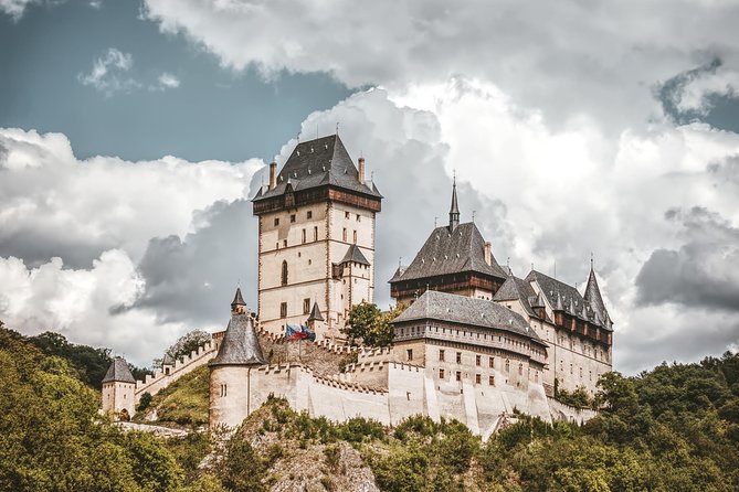 Private Prague walking tour & Karlstejn castle trip from Prague - The Karlstejn Walk Up, Plus a Summer Carriage Option