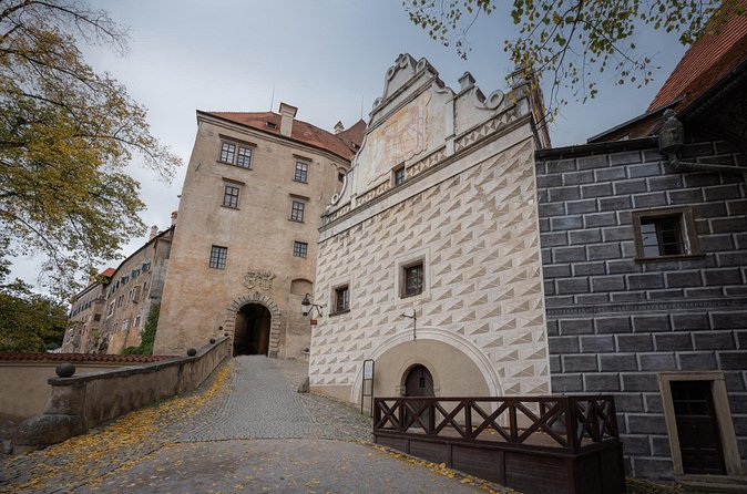 Private Romantic Whispers of Český Krumlov - Latrán District: Ending in a Historic Neighborhood Mood