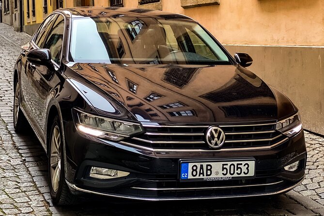 Private ROUND-TRIP (FROM and TO the AIRPORT) by LIMOUSINE 3+1pax - Why this transfer feels like travel insurance