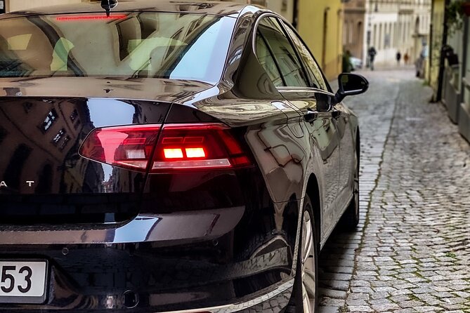 Private ROUND-TRIP (FROM and TO the AIRPORT) by LIMOUSINE 3+1pax - From Prague Airport to Your Hotel, without the “now what?”