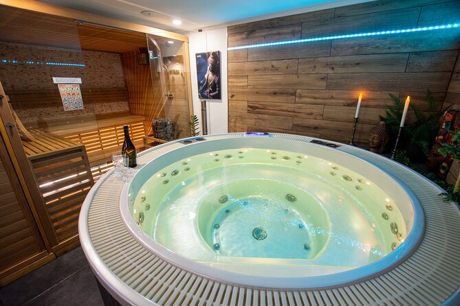 Private Spa with Jacuzzi and Sauna - BLACK ZONE - Prosecco, Fruits, and Nespresso: Included Treats That Feel Thoughtful