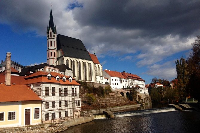 Private Tour: Cesky Krumlov Day Trip from Prague - How the guided structure saves you from tourist stress
