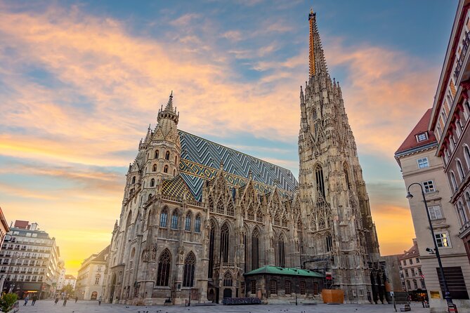 Private Transfer from Prague to Vienna with 2h for Sightseeing - Who should book this Prague to Vienna private transfer