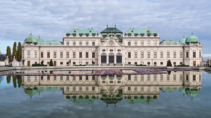 Private Transfer from Prague to Vienna with 2h for Sightseeing - Your sightseeing stop options: monasteries, towns, wineries, and chateaus