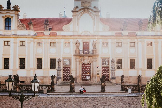 Private Vacation Photography Session with Local Photographer in Prague - Best for who? Couples, families, and small friend groups in Prague