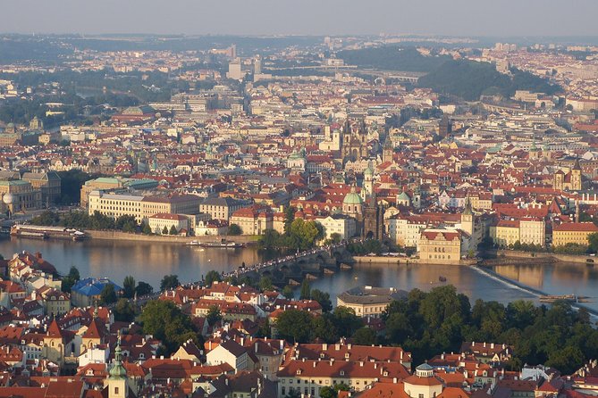 Private walking tour and Boat cruise Best of Prague - Where You Start at 9:30 and End by Charles Bridge
