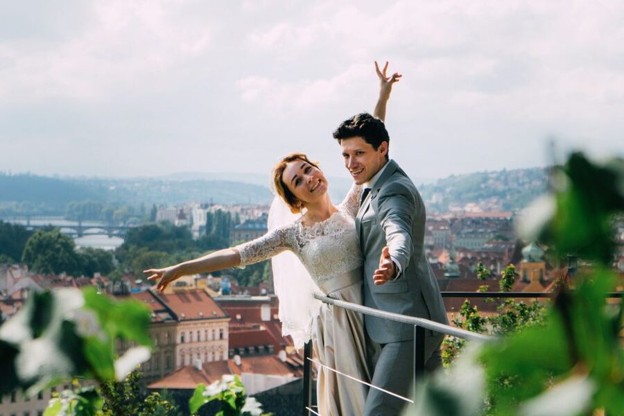 Professional photoshoot in Prague - 1 hour, 30 or 15 min - Should You Book This Private Photoshoot in Prague?