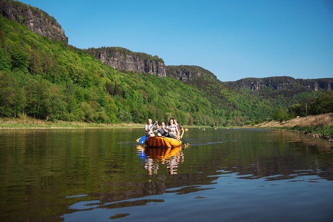 Raft on the Elbe river from Děčín to Bad Schandau - The river scenery: Shepherd’s Wall, sandstone walls, and park views