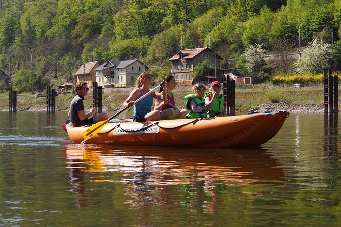 Raft on the Elbe river from Děčín to Bad Schandau - My decision guide: should you book this Elbe rafting day?