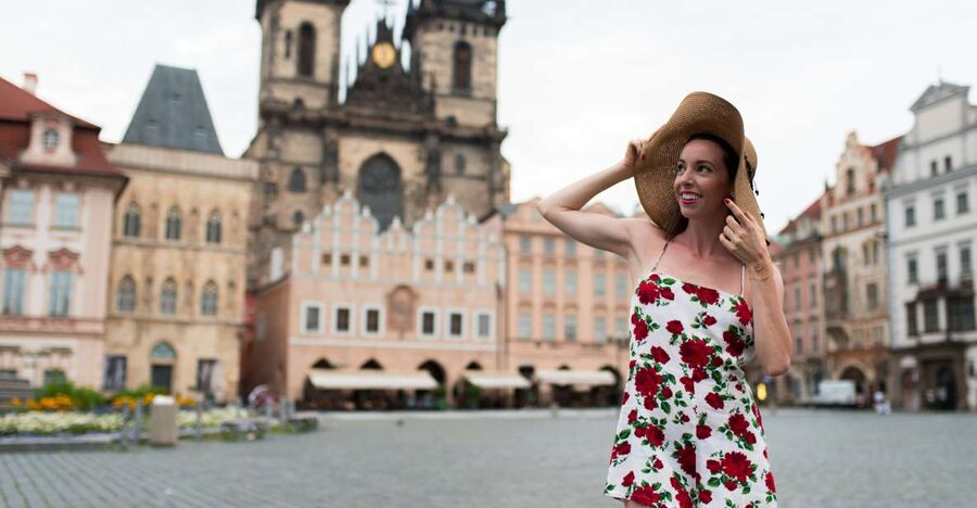 Romantic Photoshoot Experience for Couples in Prague - How the Photographer Keeps It Low-Stress (and Actually Flattering)