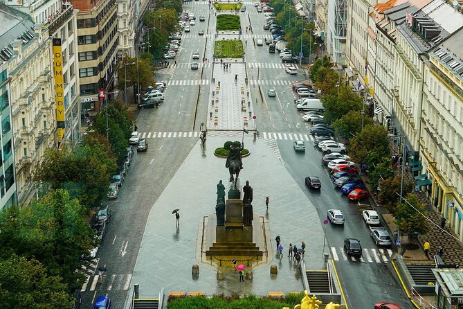 Second World War & Communism (Tip-based 3 hour tour) - Stop 1: Klárov and the memorials of resistance
