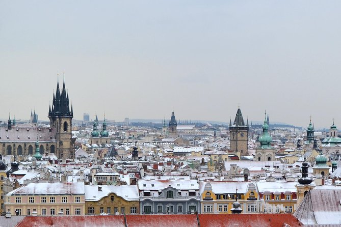Shared Arrival Transfer: Prague Airport to Hotels - Timing, flight delays, and why “approximate” matters