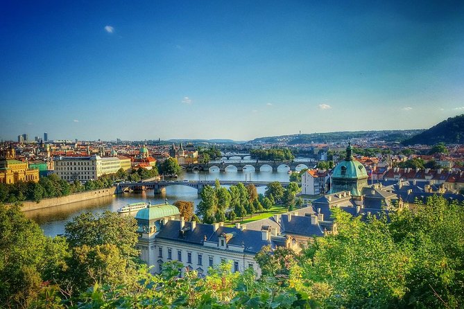 Shared Departure Transfer: Prague Hotel to Prague Airport - Meeting Your Driver: How the Pickup Actually Feels
