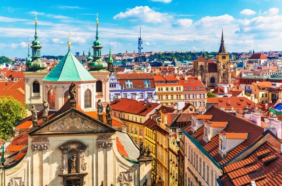 Skip-the-line Lobkowicz Palace Private Tour & Concert - Why Lobkowicz Palace feels different inside Prague Castle