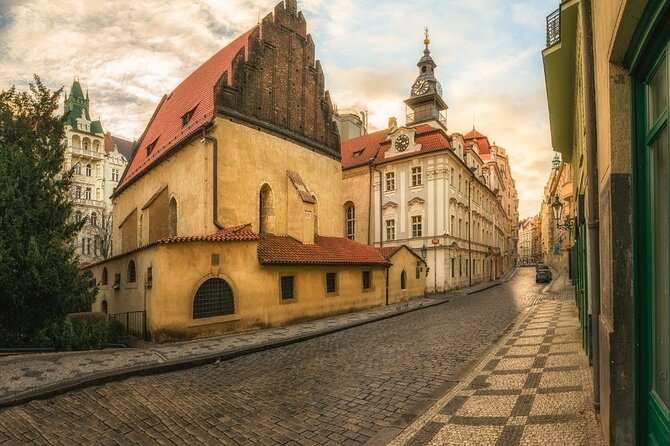 Small-Group Tour through the History of Jewish Prague - The guide factor: why Inna’s approach matters