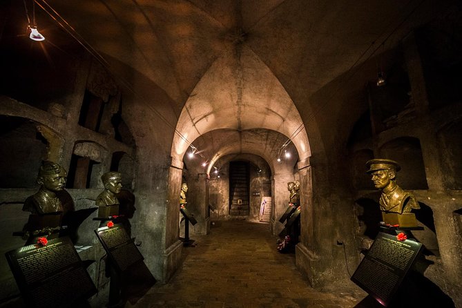 Small-Group World War 2 & Operation Anthropoid Tour in Prague - The route: from Versailles and inflation to the Protectorate