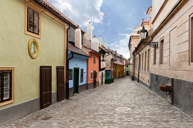 St Vitus Cathedral and Prague Castle Private Walking Tour - Starting in Malá Strana, then tilting uphill toward Hradčany