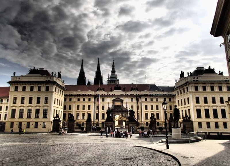 St Vitus Cathedral & Hidden Gems of Prague Castle - Key things to know before you go