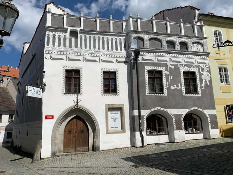 Stadtführung Krumau - das Beste mit deutschsprachigem Guide - Church of St. Vitus: the landmark that gives the town its spine