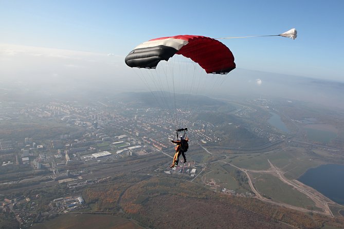 Tandem Skydiving Adventure in Prague - Key points you will feel on the day