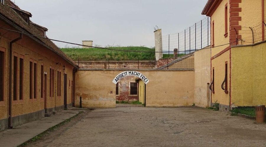Terezin concentration field excursion - The day plan starts at 9:00 from V Celnici 4