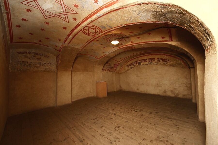 Terezin Memorial: Entry Ticket Combo w. Guided Walking Tour - Key points at a glance