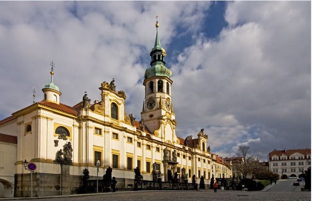 The essentials of Prague - History told in layers: Charles IV, Rudolf II, and the 20th century