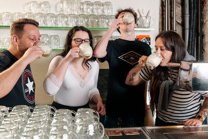 The School of Beer: Traditional Czech Art of Pouring Beer - Beer pouring is craft, not just foam tricks