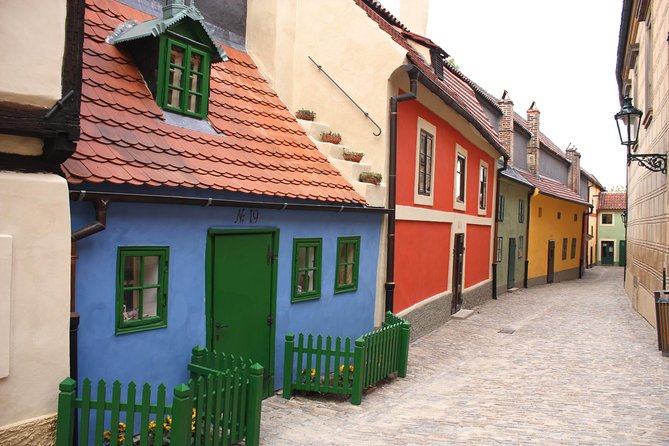 Two-Hour Morning Walking Tour of Prague Castle - Price and Value for a $30.12 Two-Hour Start
