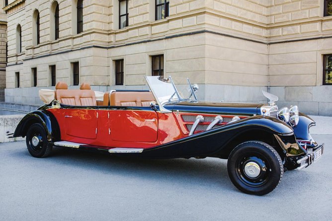 Vintage Cars Prague - Sightseeing Tour 90min / 1-6 pers. - The synagogue stop and why Prague’s details reward a quick look