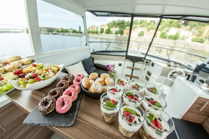 VIP Prague YachtBoat ONE Experience: All-You-Can-Drink - Food, grilling, and ordering extra: what to expect