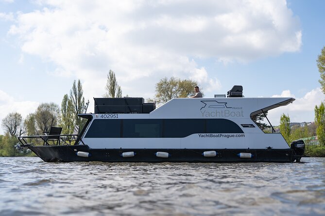 VIP Prague YachtBoat ONE Experience: All-You-Can-Drink - The drink game: beer vs Prosecco, and why it matters