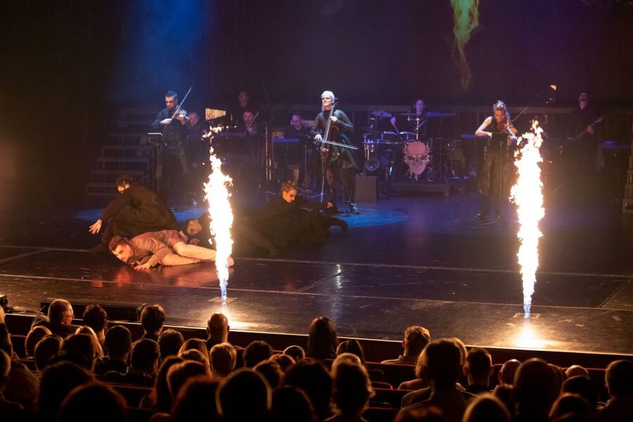 Vivaldianno The Show in Theatre Hybernia - Before the Lights: What to Expect When You Enter