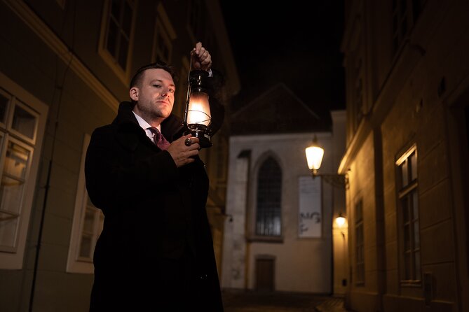 Walking Night Tour Ghost Stories and Legends of Prague's Old Town - Stop 1: Staré Město (Old Town) square legends