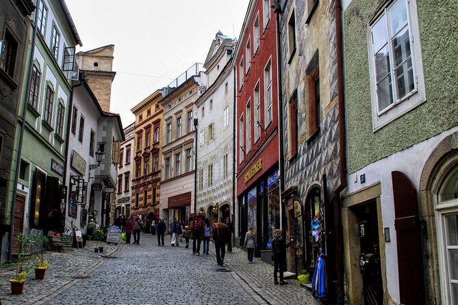 Walking private guided tour in Cesky Krumlov with local certified guide - English Guidance, Q&A, and the Brewery Phone Call