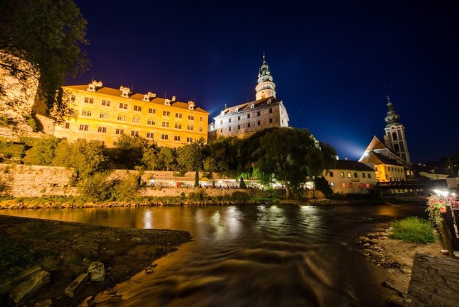 Walking private guided tour in Cesky Krumlov with local certified guide - Booking Timing, Flexibility, and Day Planning