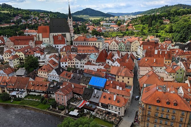 Walking private guided tour in Cesky Krumlov with local certified guide - Hotel Pickup and Drop-Off in the Old Town Area