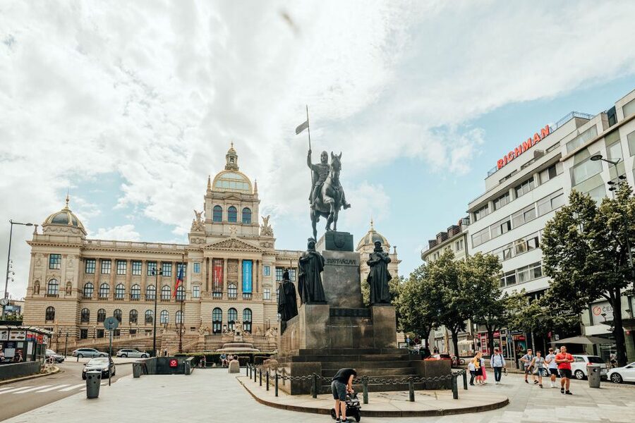 Walking tour of Prague in French : Nové Město - Practical tips so the walk feels easy