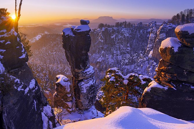 Winter Fairytale The BEST of Bohemian & Saxon Switzerland Hiking Tour - Prague Pickup to Bohemian Switzerland: How the Day Gets Going