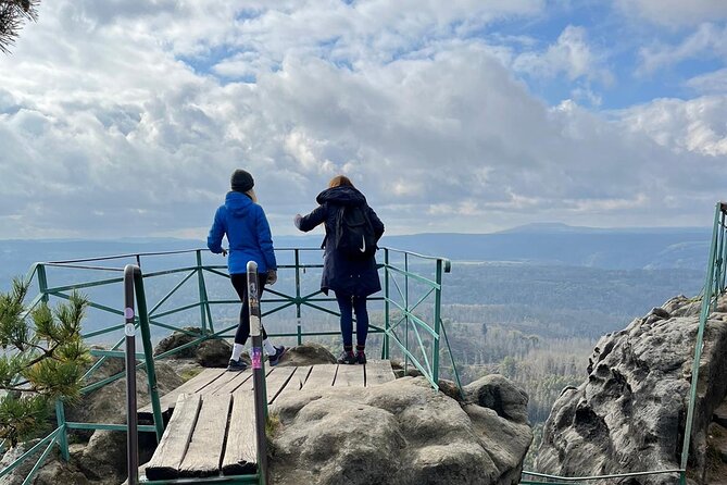 Winterland Tour to Bohemian and Saxon Switzerland from Prague - Guides and pacing: what actually makes the day feel smooth