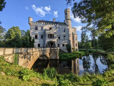 Wroclaw to Prague: 2-in-1 (Private Transfer + Country Tour)